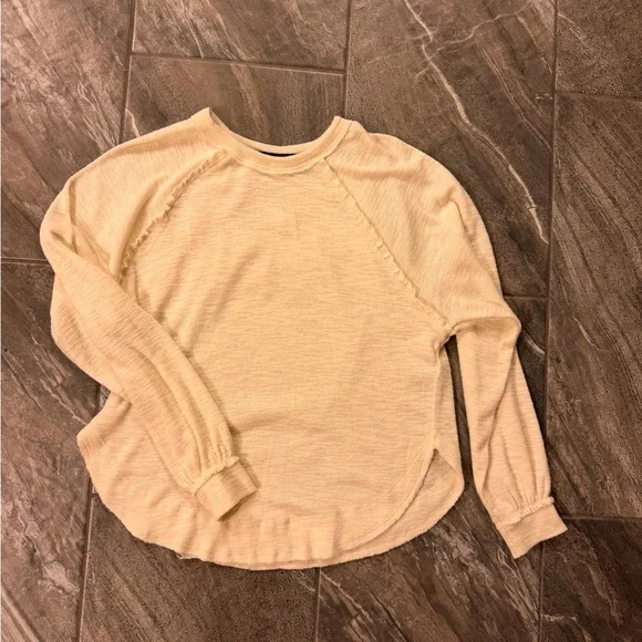 Pilcro Ruffled Raglan top - Picture 8 of 8